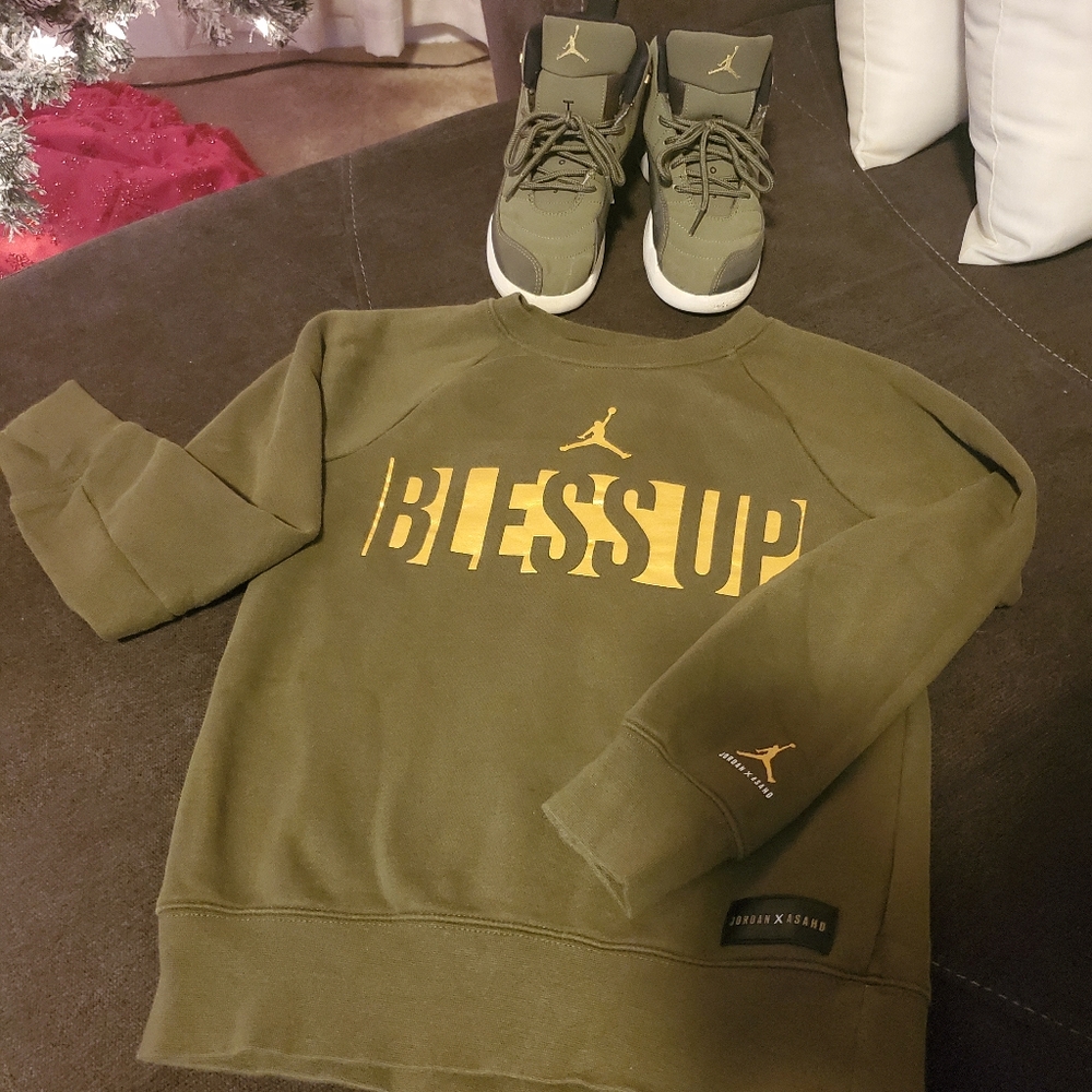 Jordan crew neck sweater and shoes no box